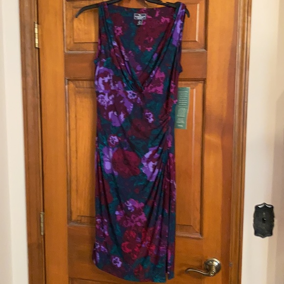 Purple Multi colored sleeveless Dress size 8! - Picture 5 of 7